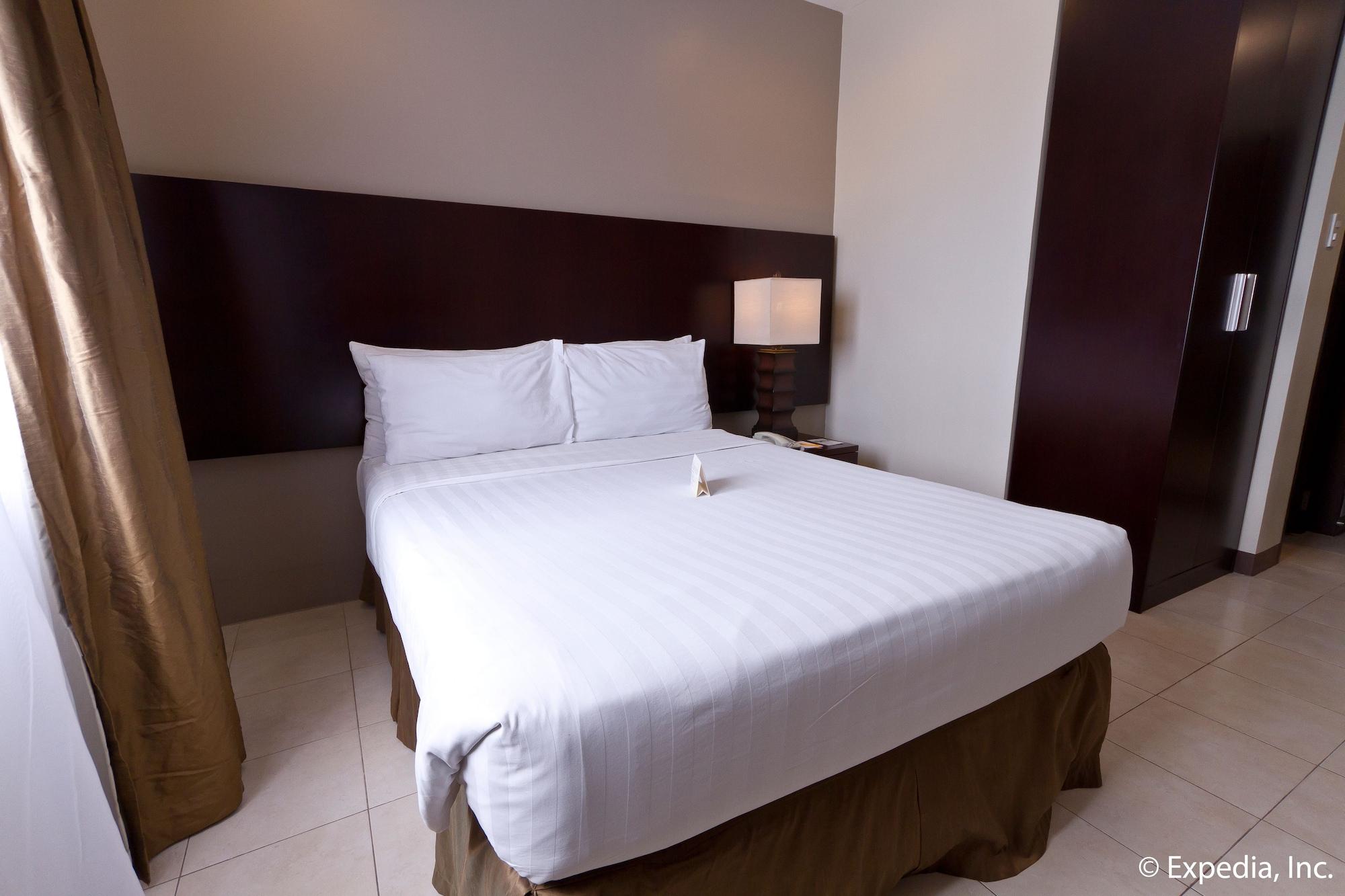 Alpa City Suites Hotel Cebu Extérieur photo