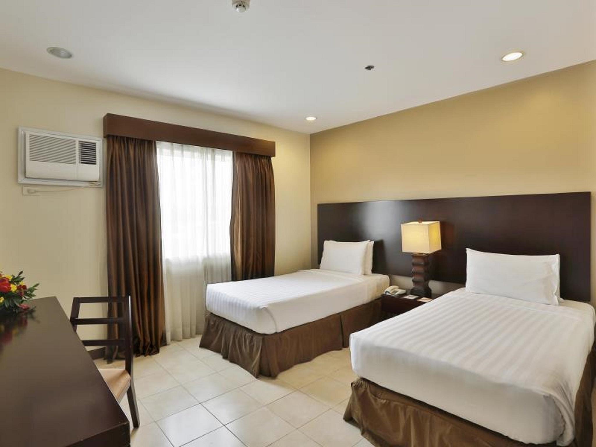 Alpa City Suites Hotel Cebu Extérieur photo
